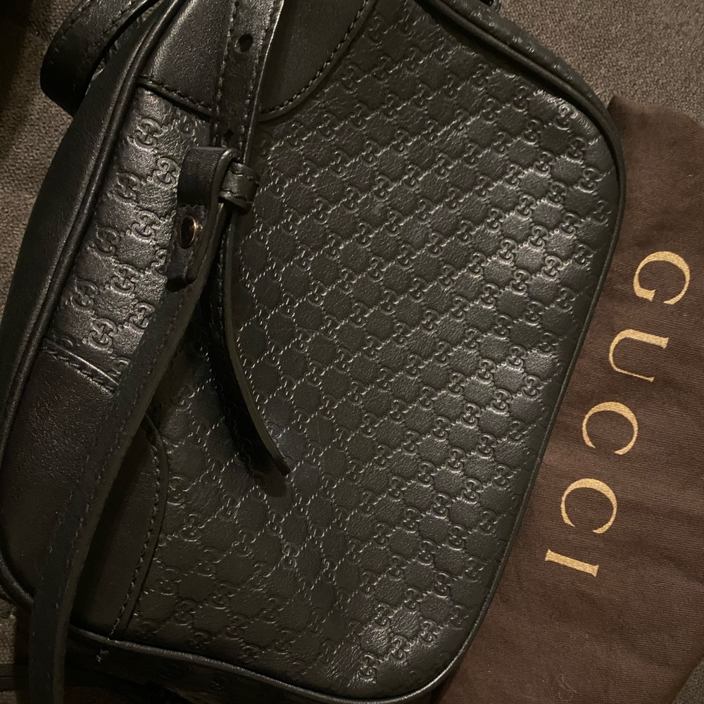 Gucci guccissima Bree Crossbody😍